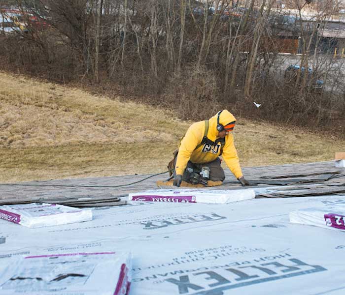 Roof Repair & Replacement in Burr Ridge